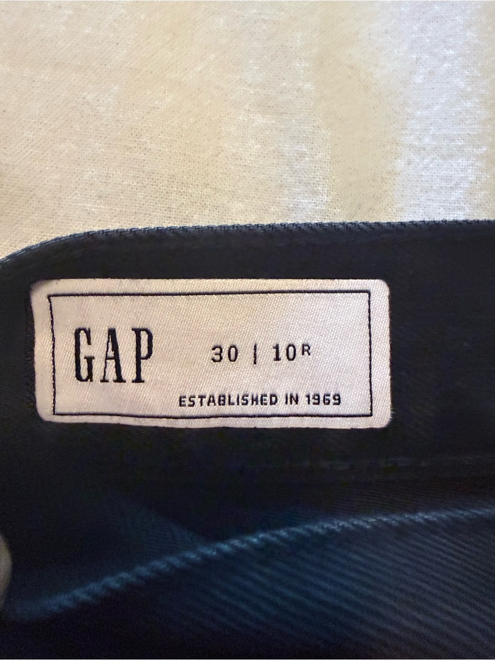 GAP Black Mid-Rise Denim Bermuda Shorts, 30 - Picture 4 of 4